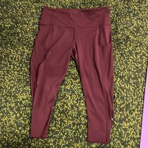 Barely worn Lulu leggings with pockets